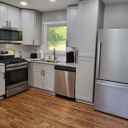 Rare Find! Private Heated Pool & Spa - Entire Home Near Atl City Center Atlanta Eksteriør bilde