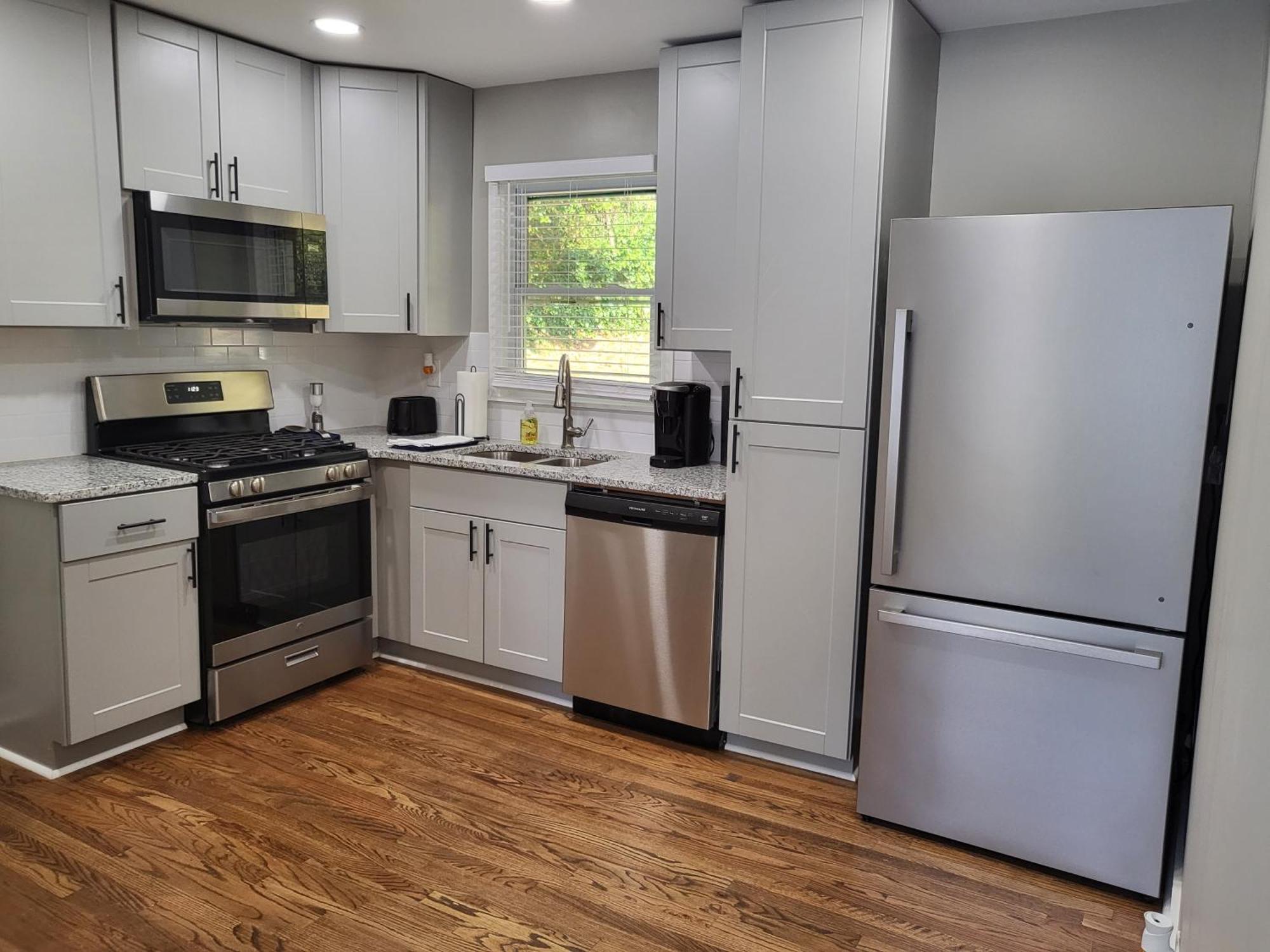 Rare Find! Private Heated Pool & Spa - Entire Home Near Atl City Center Atlanta Eksteriør bilde